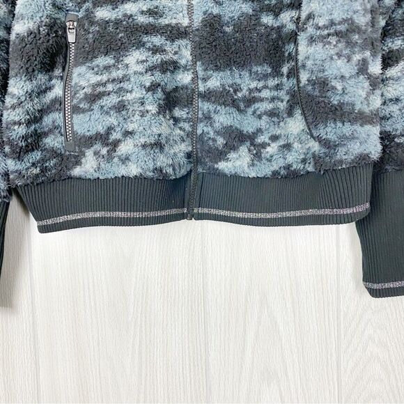 Athleta | Blue & Black Tugga Sherpa Jacket Size Large - Picture 8 of 14